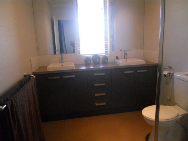 12 Dartmoor Court, Alfredton VIC 3350