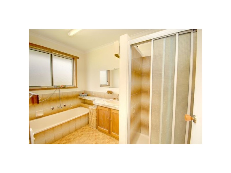 1291 Grevillea Road, Wendouree VIC 3355