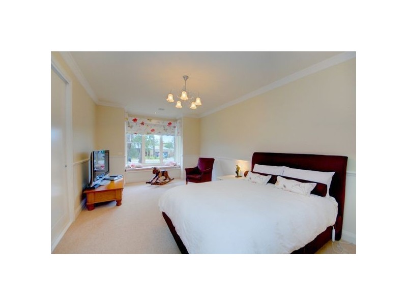 3 Yarra Gum Place, Mount Clear VIC 3350