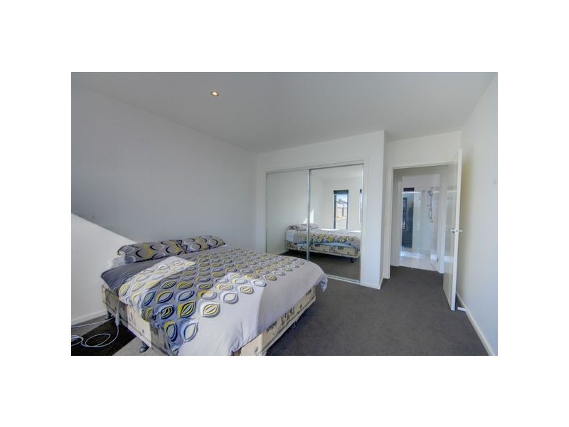 10 Rundell Place, Alfredton VIC 3350