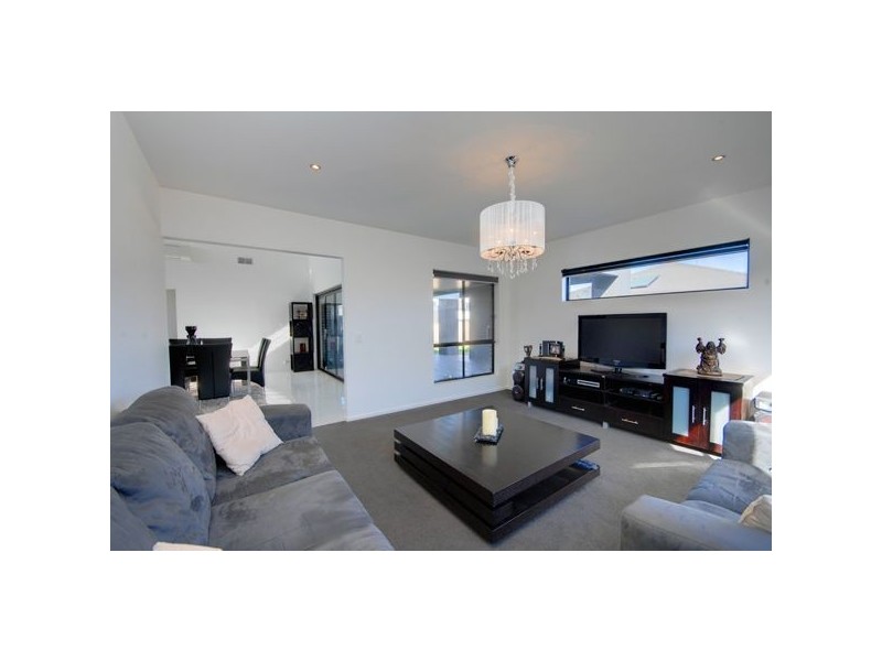 10 Rundell Place, Alfredton VIC 3350