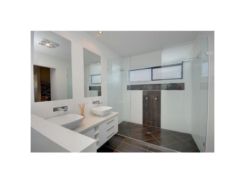 10 Rundell Place, Alfredton VIC 3350