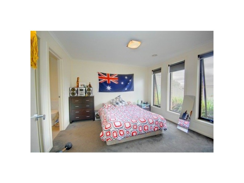 18 Delaney Drive, Macarthur Park, Miners Rest VIC 3352