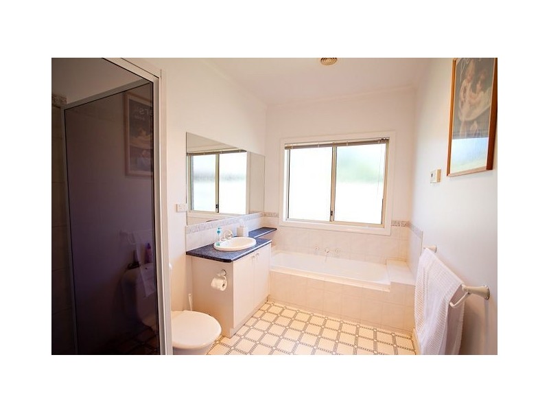 10 Cottesloe Place, Alfredton VIC 3350