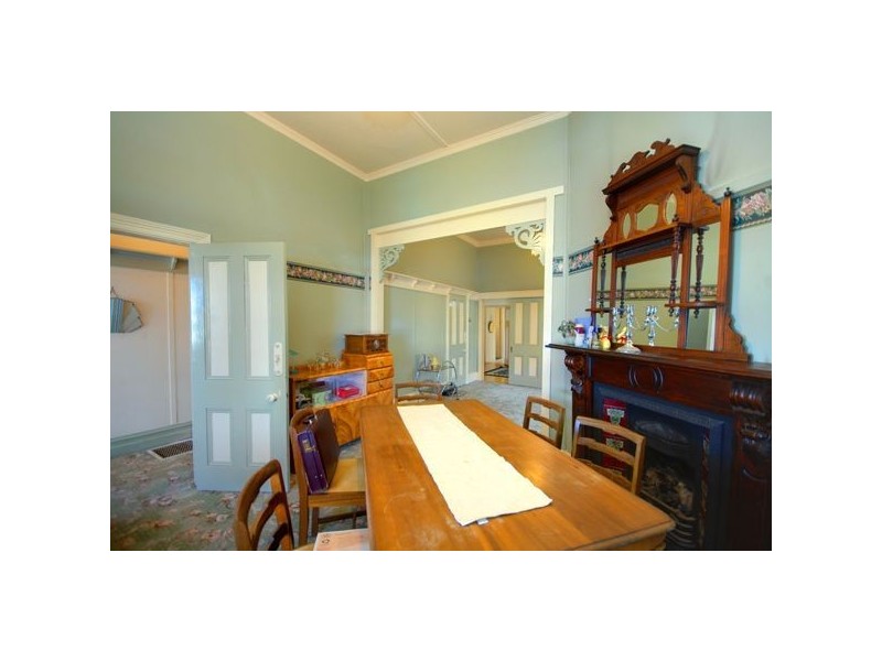 8 Doveton Crescent, Ballarat VIC 3350