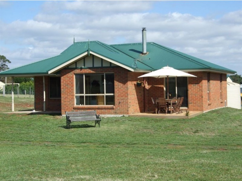 15 Shea Road, Newlyn North VIC 3364