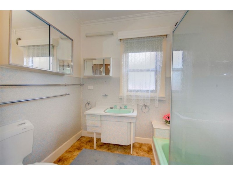 20 Rodier Street, Ballarat East VIC 3350