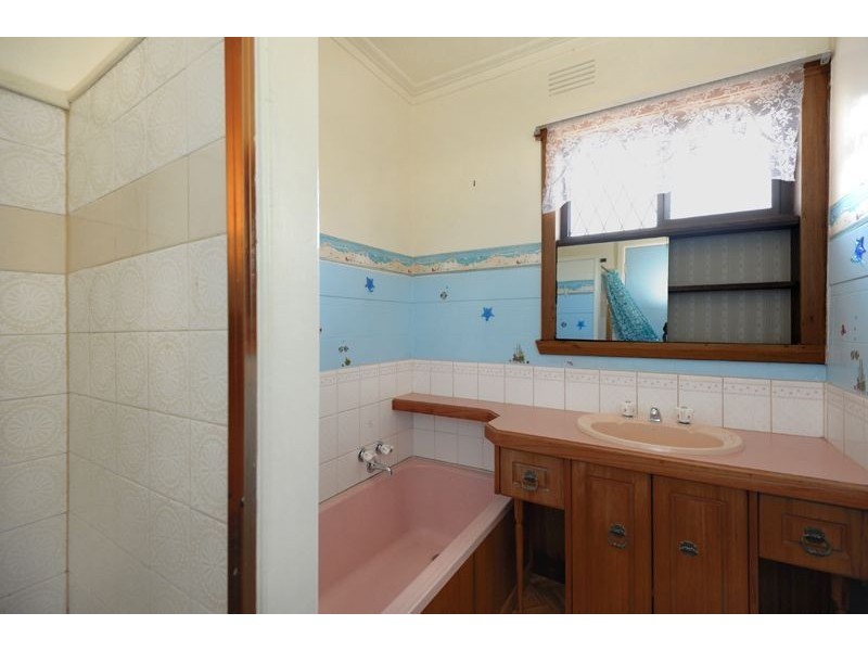 1112 Grevellia Road, Wendouree VIC 3355