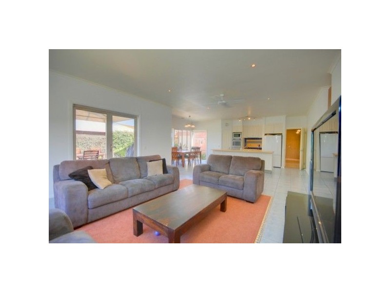 7 Samuel Court, Alfredton VIC 3350