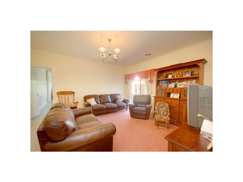 7 Samuel Court, Alfredton VIC 3350