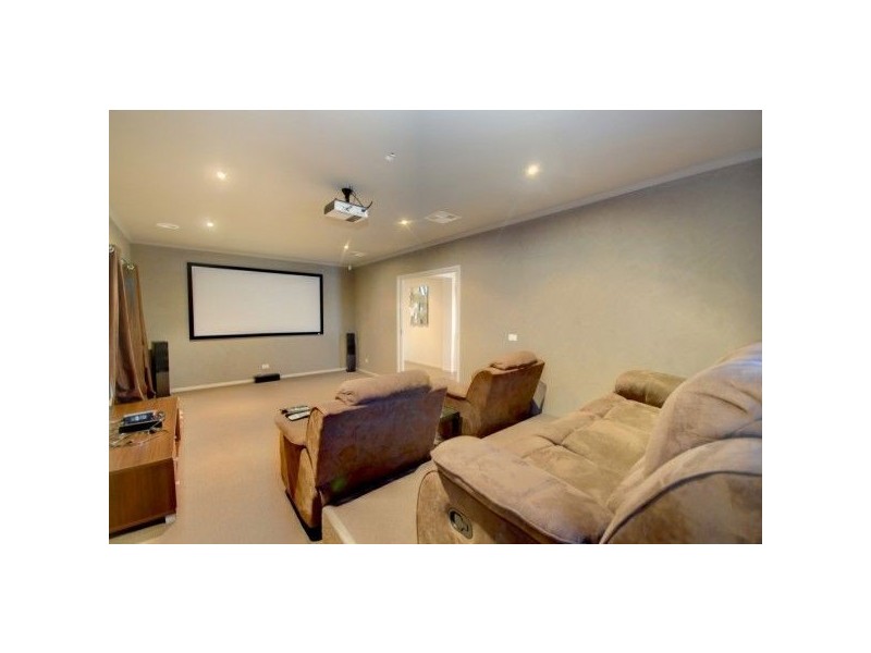 3 Coventry Street, Macarthur Park, Miners Rest VIC 3352