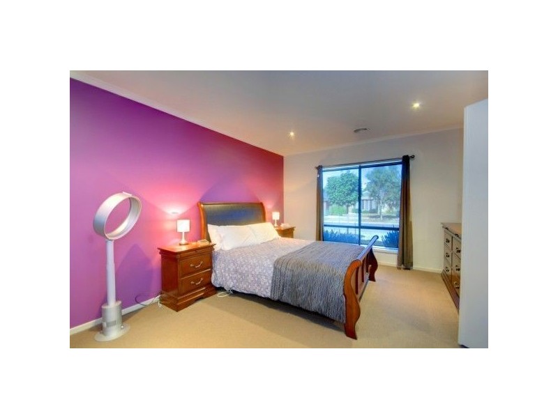 3 Coventry Street, Macarthur Park, Miners Rest VIC 3352