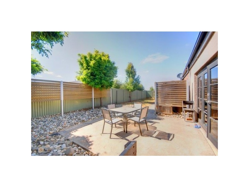 3 Coventry Street, Macarthur Park, Miners Rest VIC 3352