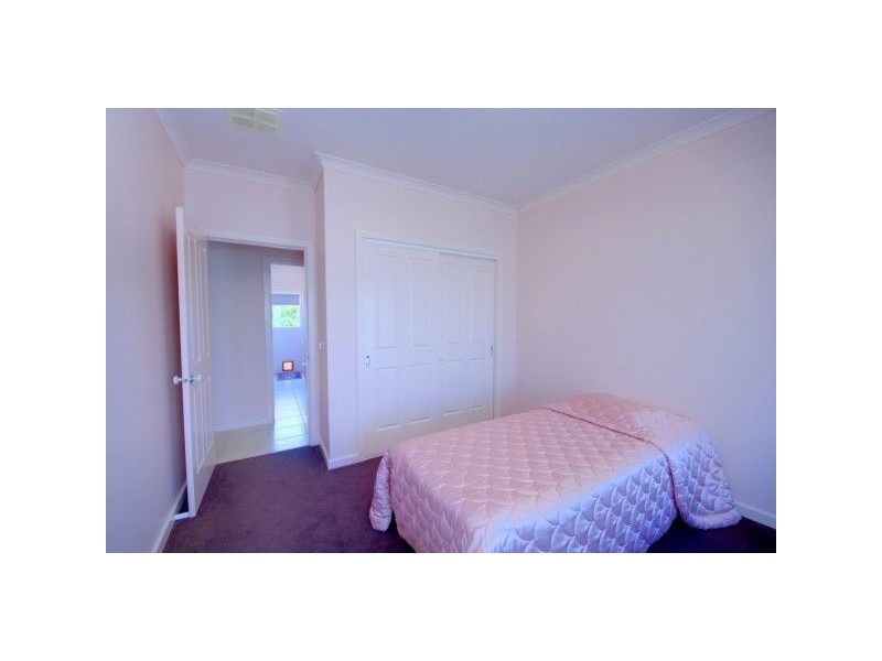 26 Lowry Crescent, Miners Rest VIC 3352
