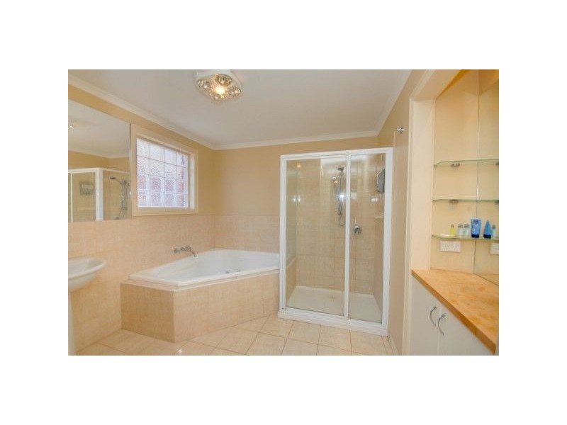 5 Greglyn Court, Mount Clear VIC 3350