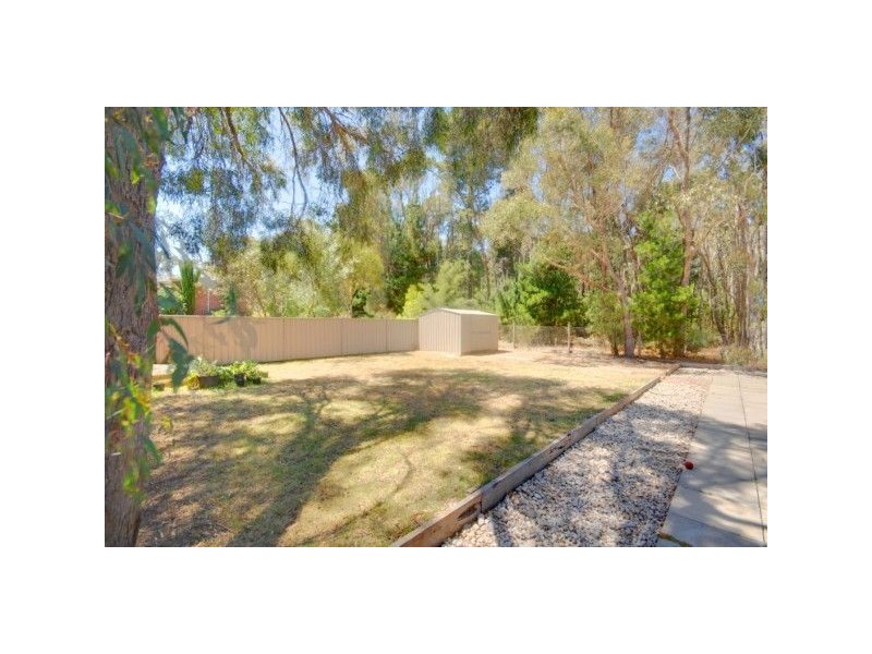 5 Greglyn Court, Mount Clear VIC 3350