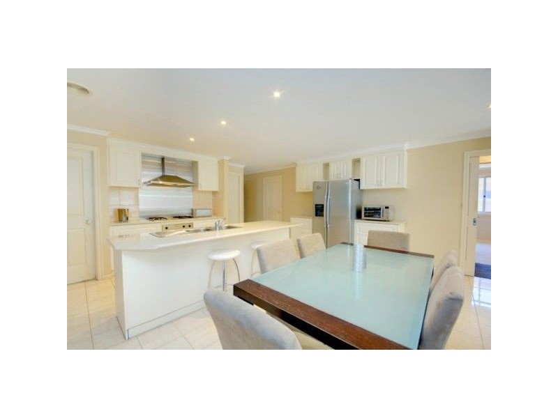 5 Greglyn Court, Mount Clear VIC 3350