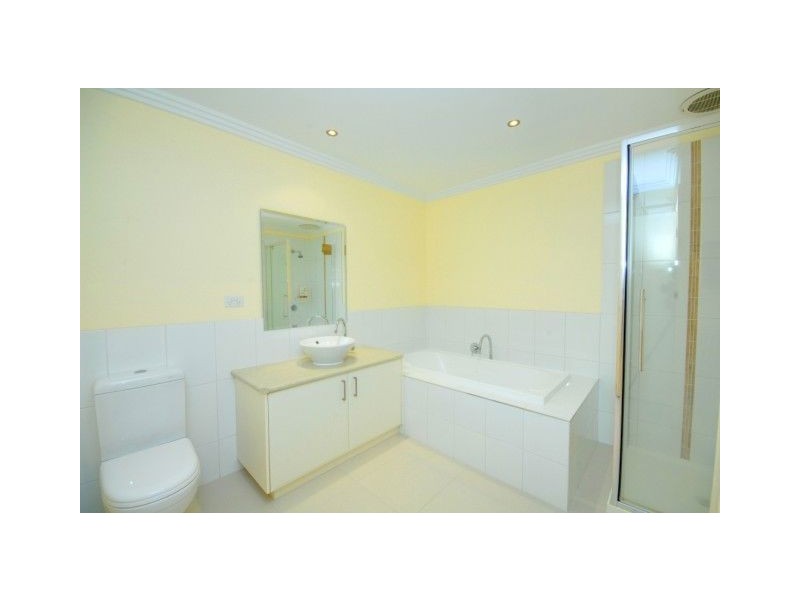 13 Hereford Close, Delacombe VIC 3356