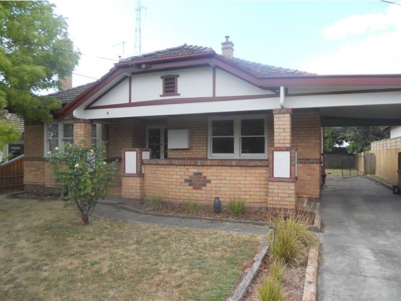 8 Brawn Avenue, Lake Wendouree VIC 3350