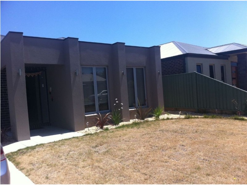 74 Vale Street, Alfredton VIC 3350