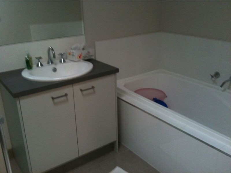 8 Amana Drive, Alfredton VIC 3350