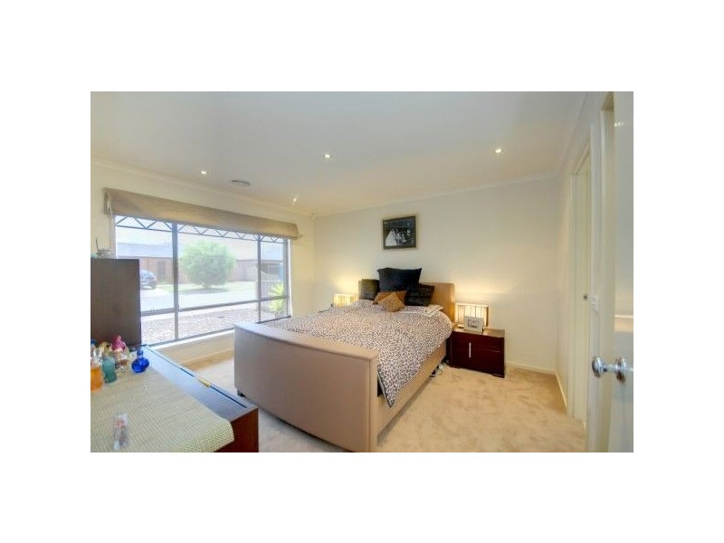 6 Parkgate Lane, Sebastopol VIC 3356