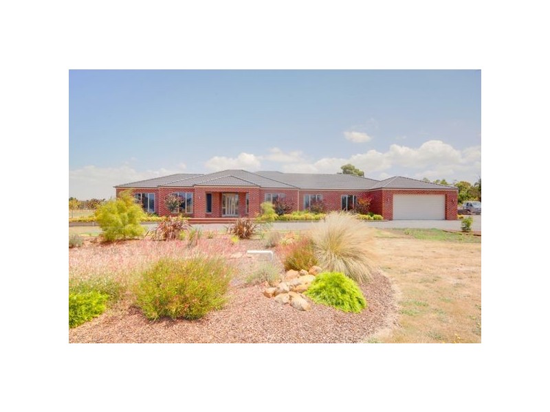2 Olivemay Court, Ballarat VIC 3350