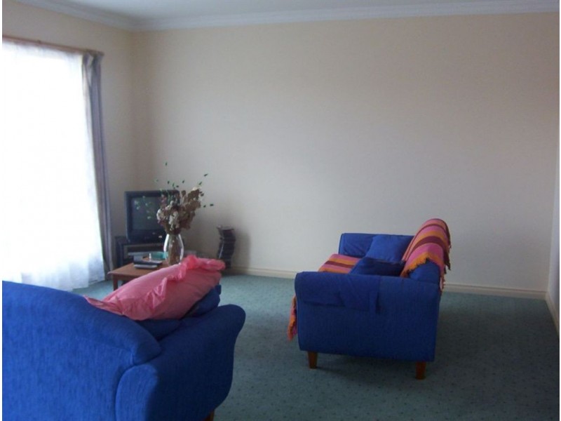 9 Rosewood Court, Mount Helen VIC 3350