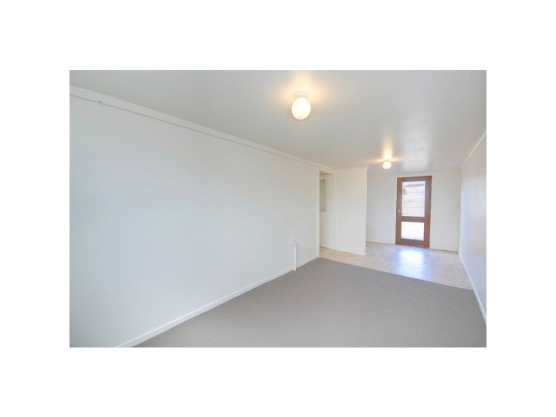 2 Market Street, Miners Rest VIC 3352