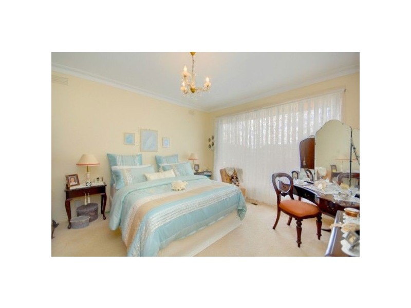 73 Hastings Street, Wendouree VIC 3355