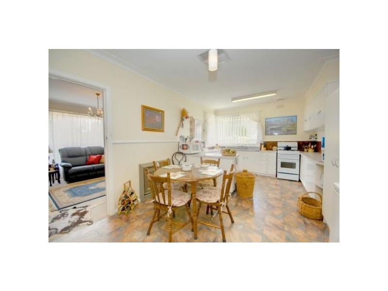 73 Hastings Street, Wendouree VIC 3355