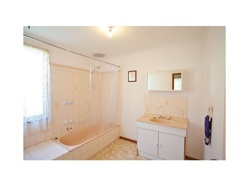 101 Bradshaw Street, Mount Pleasant VIC 3350