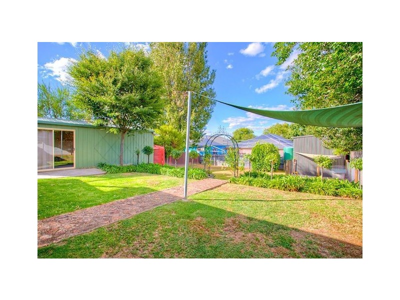 101 Bradshaw Street, Mount Pleasant VIC 3350