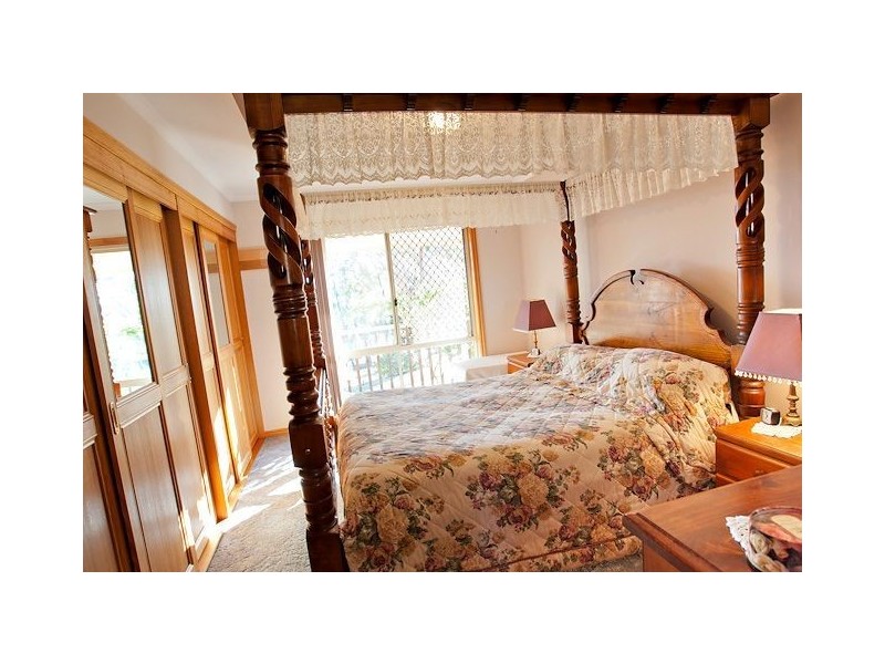 7 Bankin Street, Learmonth VIC 3352