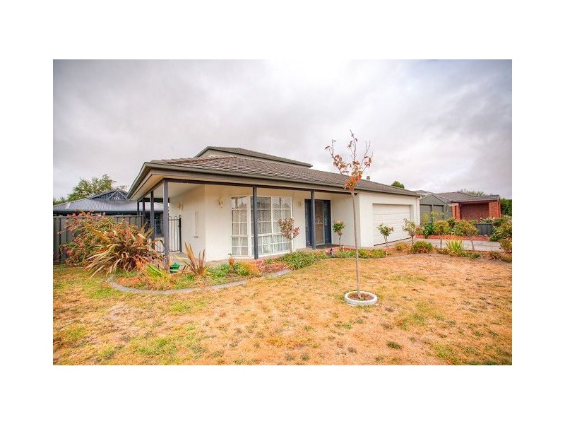 2 Begonia Court, Delacombe VIC 3356