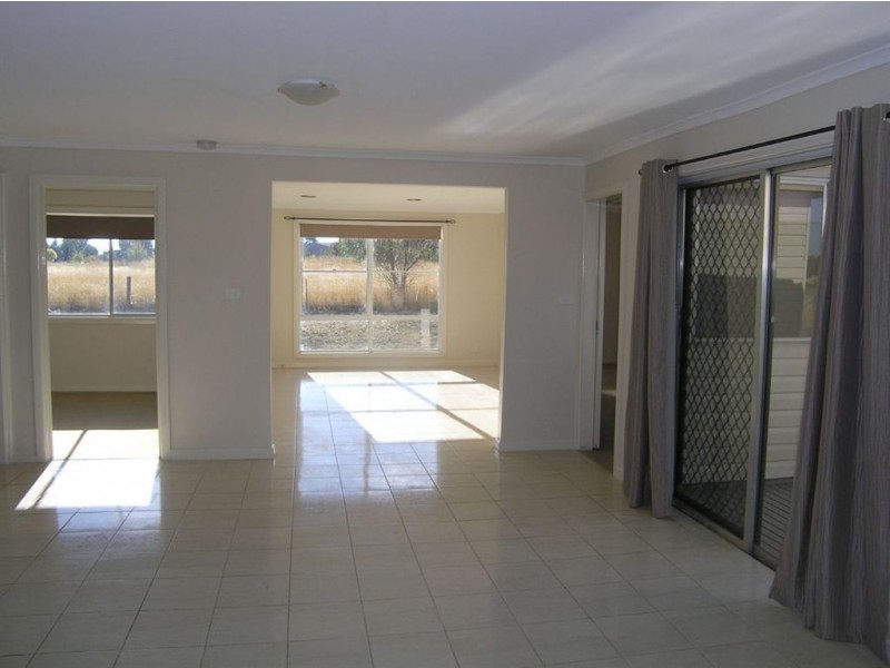 11 Macdonald Street, Clunes VIC 3370