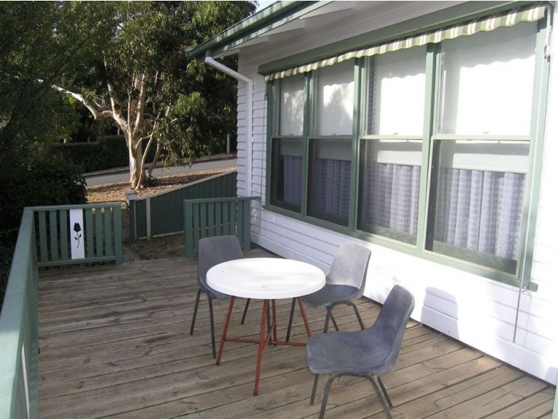 12 Moore Street, Creswick North VIC 3363