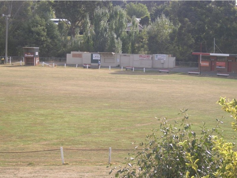 12 Moore Street, Creswick North VIC 3363