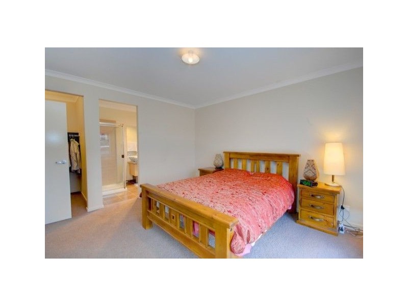 2 Citadel Court, Miners Rest VIC 3352