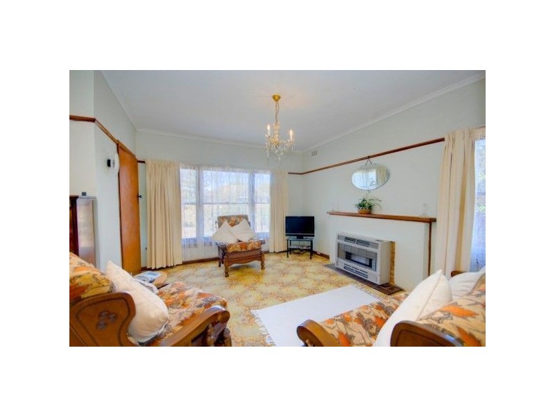 19 Sayle Street, Sebastopol VIC 3356