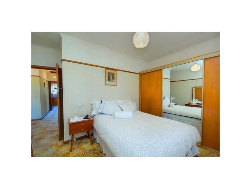 19 Sayle Street, Sebastopol VIC 3356