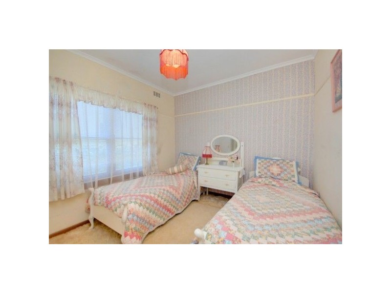 19 Sayle Street, Sebastopol VIC 3356