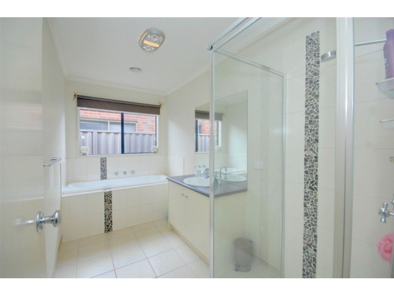 6 Parkgate Lane, Sebastopol VIC 3356