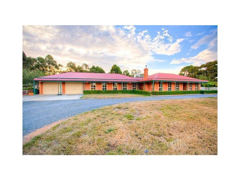 110 Wilsons Road, Haddon VIC 3351