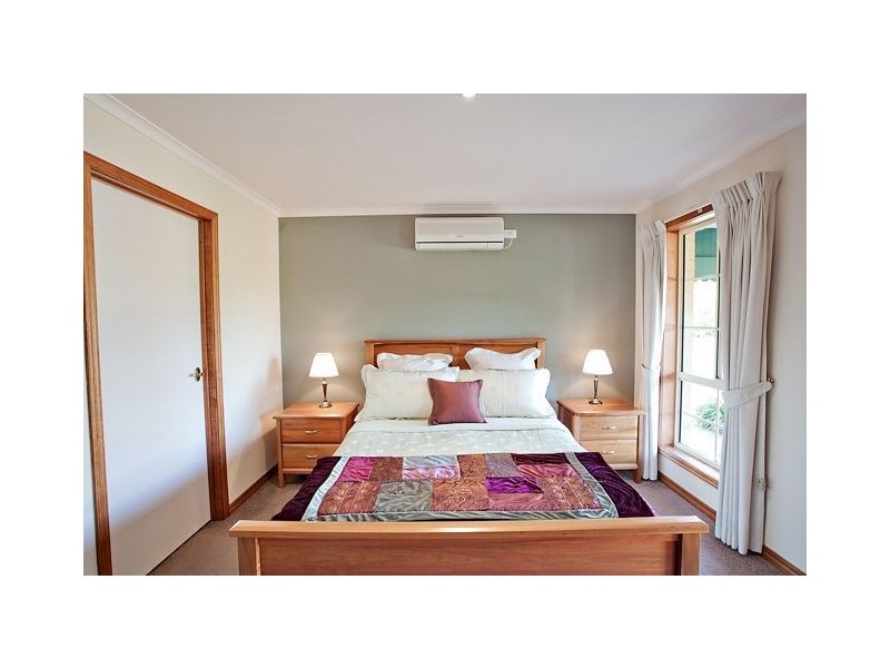 110 Wilsons Road, Haddon VIC 3351