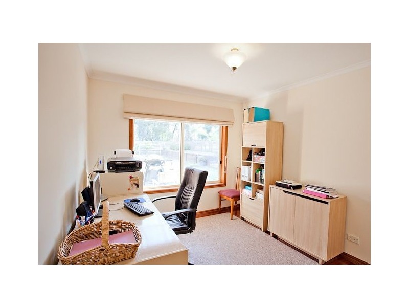 110 Wilsons Road, Haddon VIC 3351