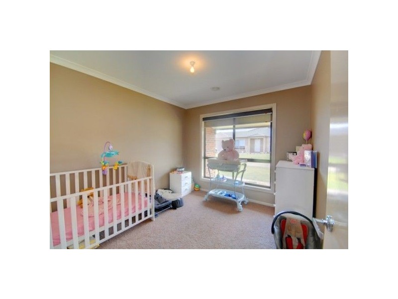 5 Therese Court, Miners Rest VIC 3352