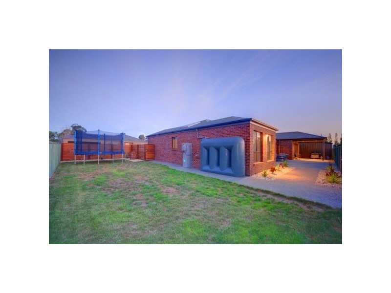 5 Therese Court, Miners Rest VIC 3352