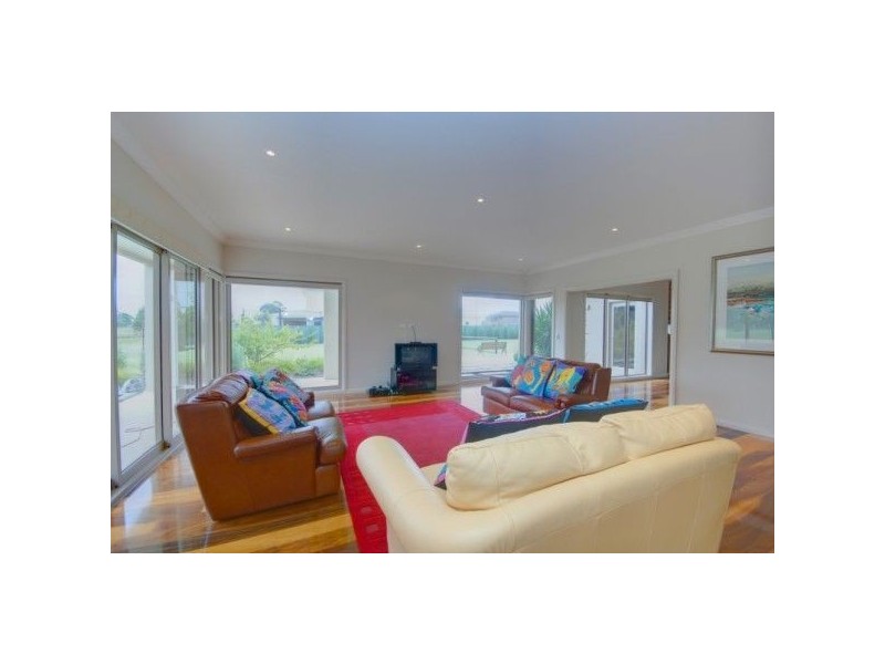 3 St Andrews Place, Lake Gardens, Ballarat VIC 3350