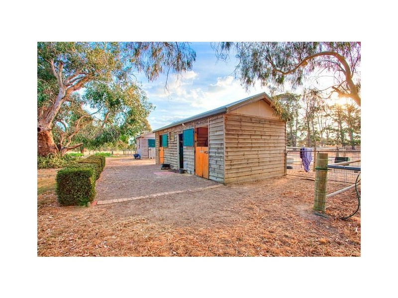130 Trunk Lead Road, Haddon VIC 3351